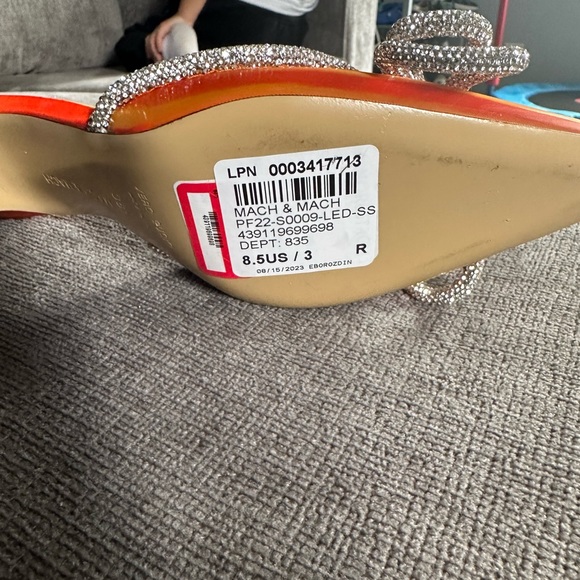 MACH & MACH MULE (SINGLE SHOE ONLY) Amputee Luxury Footwear - Picture 2 of 5